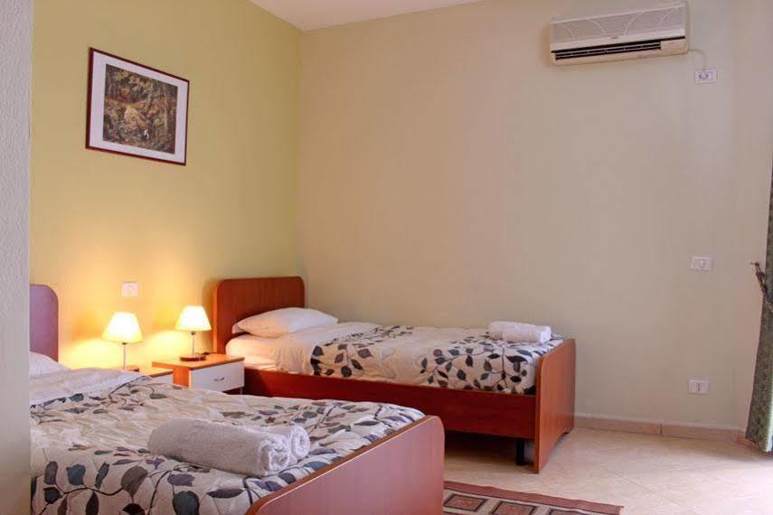 Vila Verde Beach Hotel Durrës